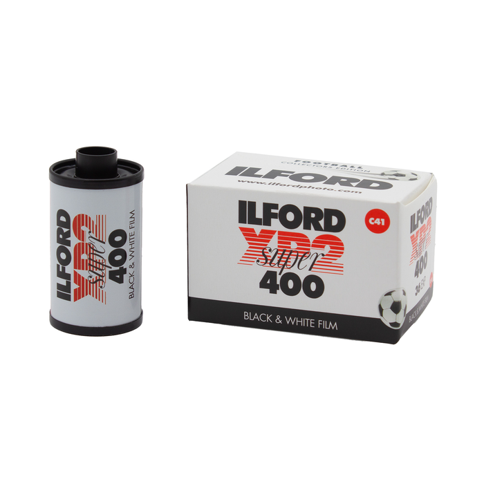 Ilford XP2 Super 400 Black & White Negative - 35mm Film, 36 Exposures, Single Roll (Football Collectors Edition)