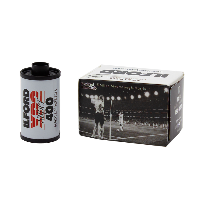 Ilford XP2 Super 400 Black & White Negative - 35mm Film, 36 Exposures, Single Roll (Football Collectors Edition)