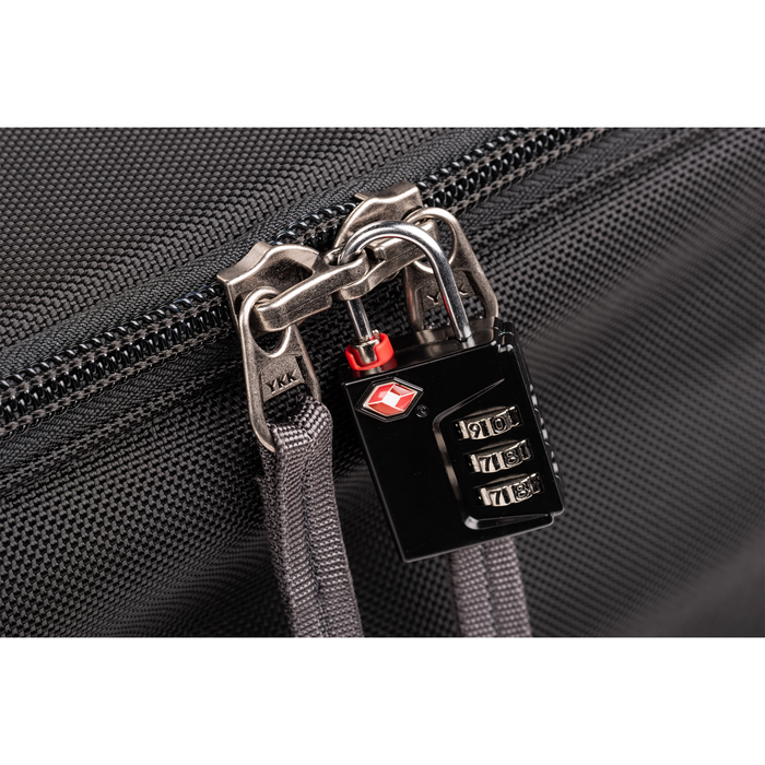 Think Tank Photo Stand Manager 52 Rolling Case