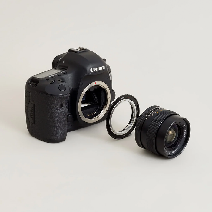 Urth Manual Lens Mount Adapter for Contax/Yashica-Mount Lens to Canon EOS EF/EF-s Camera Body