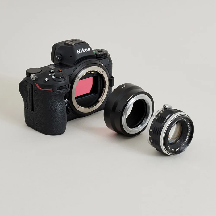 Urth Manual Lens Mount Adapter for M42 Lens to Nikon Z-Mount Camera Body