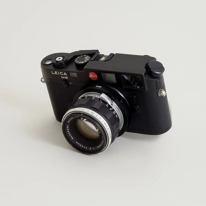 Urth Manual Lens Mount Adapter for M42-Mount Lens to Leica M-Mount Camera Body