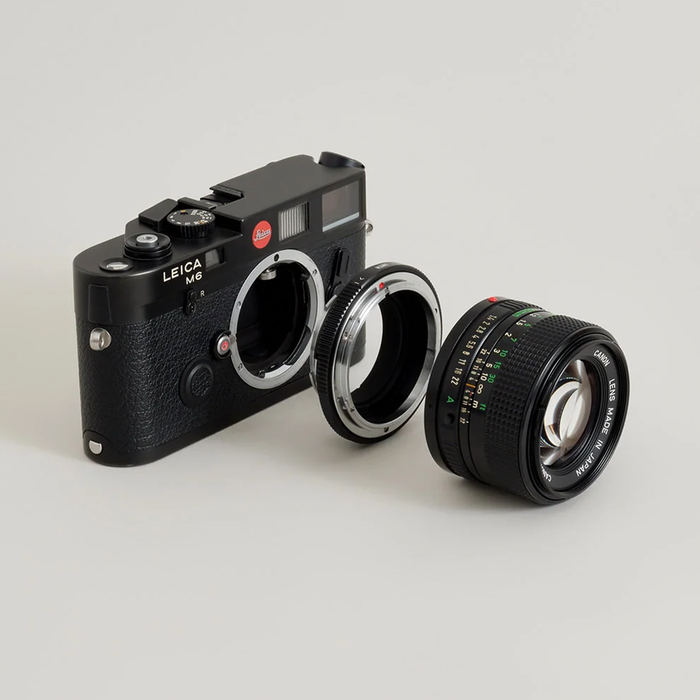Urth Manual Lens Mount Adapter for Canon FD-Mount Lens to Leica M-Mount Camera Body