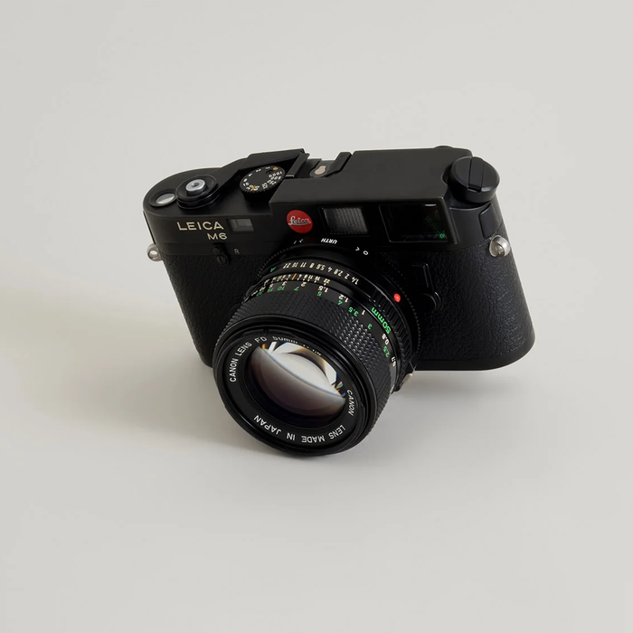 Urth Manual Lens Mount Adapter for Canon FD-Mount Lens to Leica M-Mount Camera Body