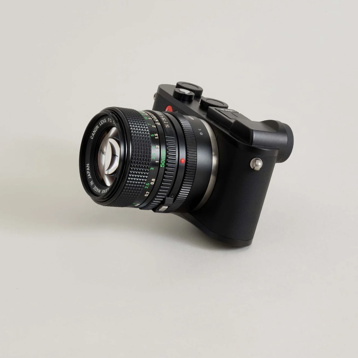 Urth Manual Lens Mount Adapter for Canon FD-Mount Lens to Leica L-Mount Camera Body