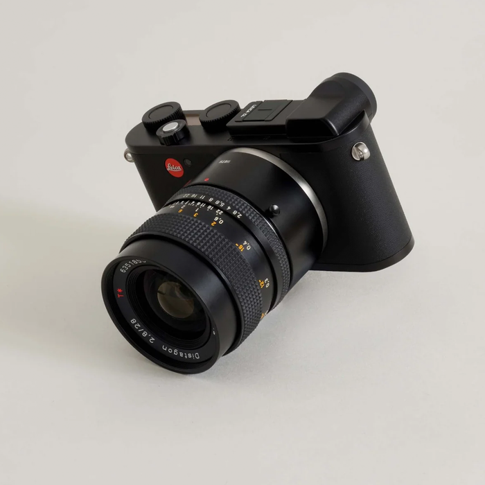 Urth Manual Lens Mount Adapter for Contax/Yashica Mount Lens to Leica L-Mount Camera Body