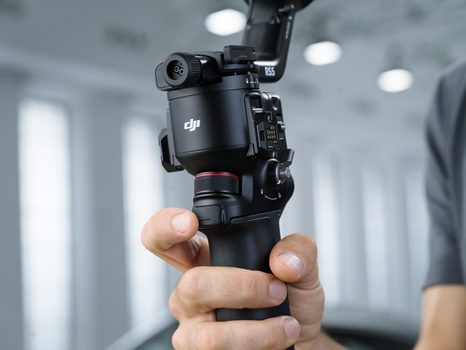 DJI RS 5 Combo Gimbal Stabilizer