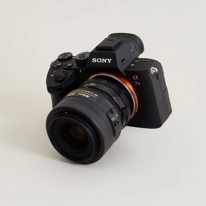 Urth Manual Lens Mount Adapter for Nikon F (G-Type) Mount Lens to Sony E-Mount Camera Body
