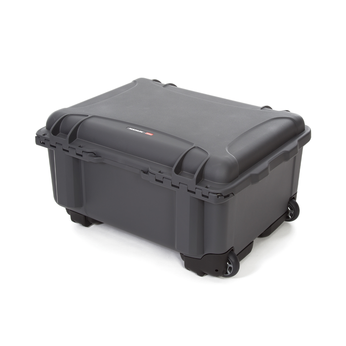 Nanuk 950 Wheeled Protective Case with Cubed Foam & Lid Foam - Graphite