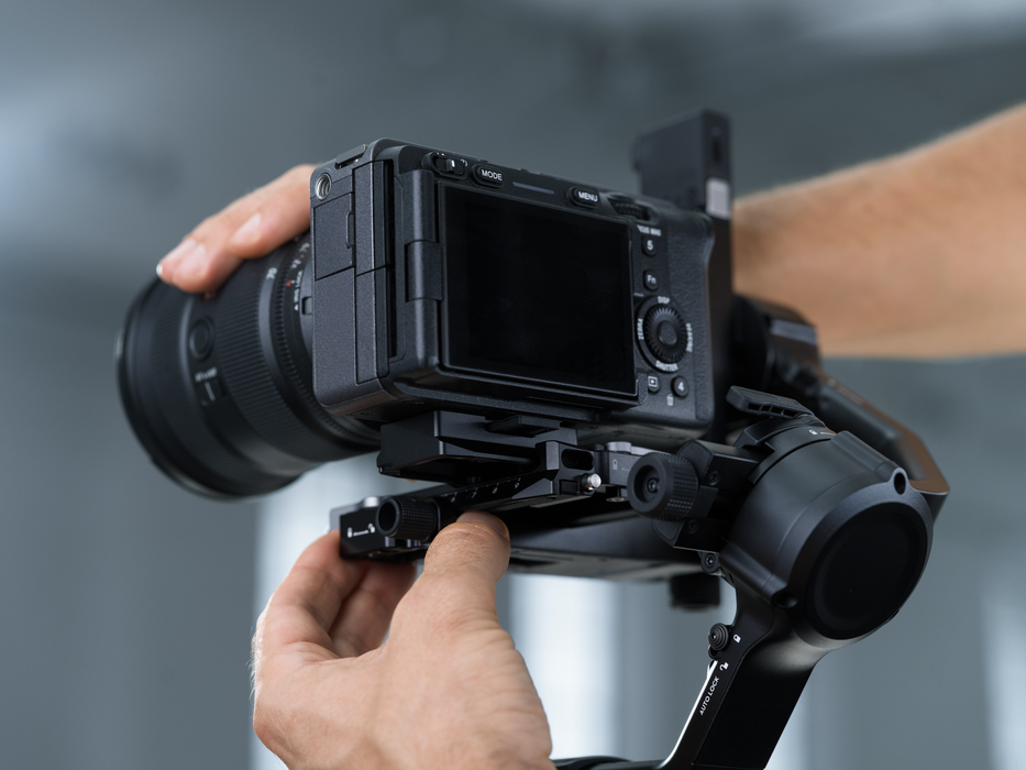 DJI RS 5 Combo Gimbal Stabilizer