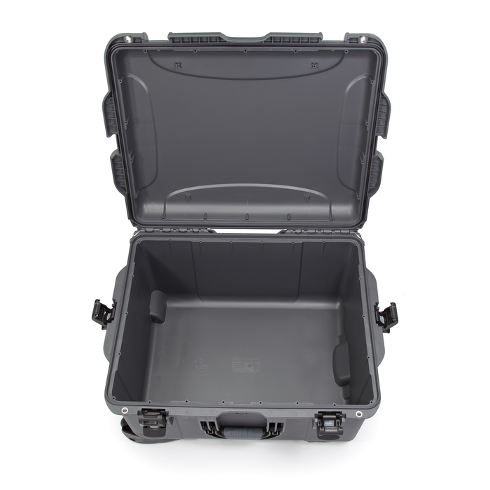 Nanuk 960 Wheeled Protective Case with Padded Dividers & Lid Foam - Graphite