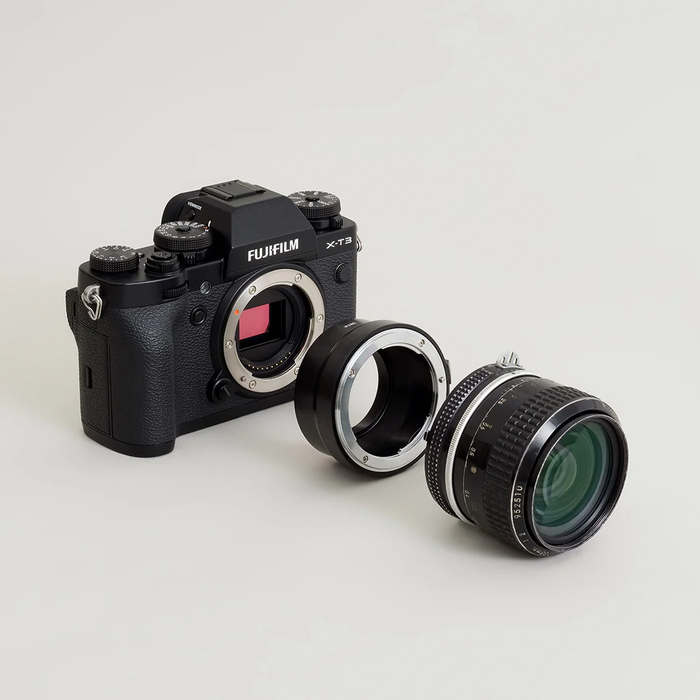 Urth Manual Lens Mount Adapter for Nikon F-Mount Lens to Fujifilm X-Mount Camera Body