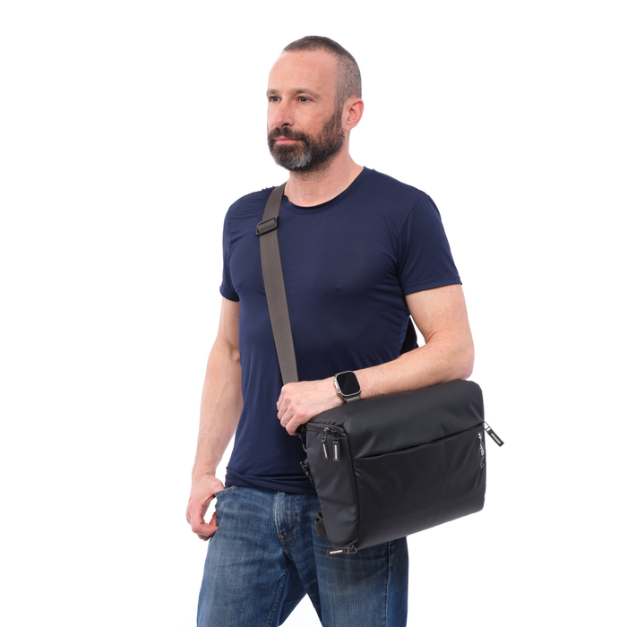 Shimoda Top Loader, Large - Black