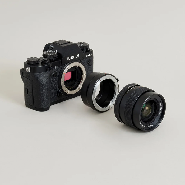 Urth Manual Lens Mount Adapter for Contax/Yashica Mount Lens to Fujifilm X-Mount Camera Body