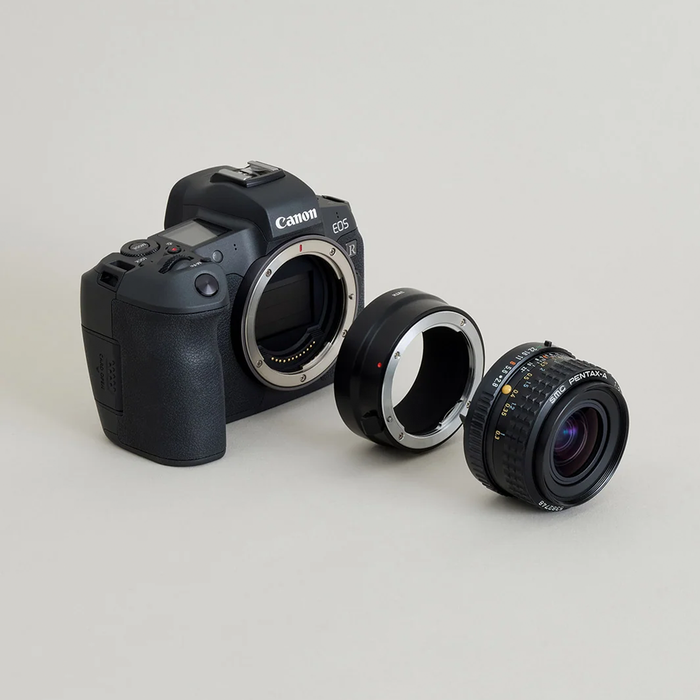 Urth Manual Lens Mount Adapter for Pentax K-Mount Lens to Canon RF-Mount Camera Body
