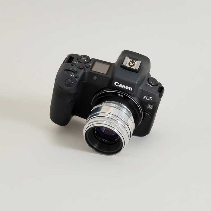 Urth Manual Lens Mount Adapter for M39 Lens to Canon RF-Mount Camera Body