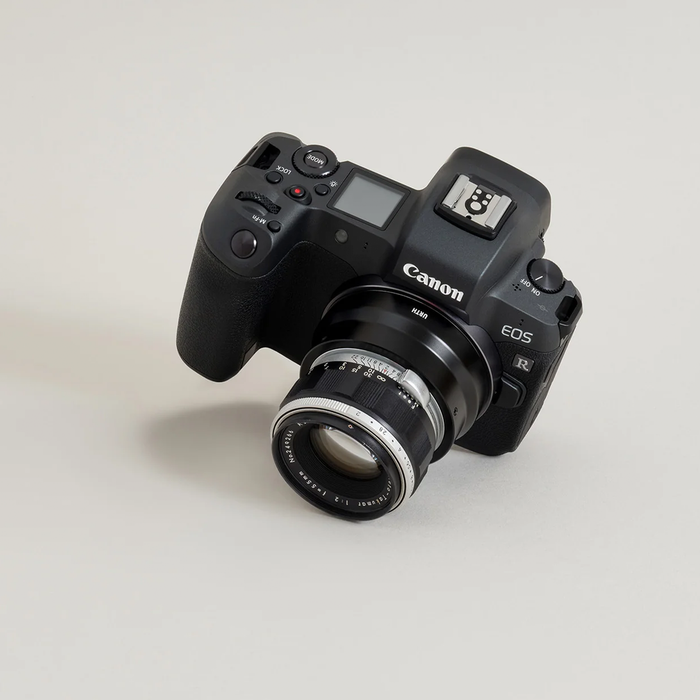 Urth Manual Lens Mount Adapter for M42 Lens to Canon RF-Mount Camera Body