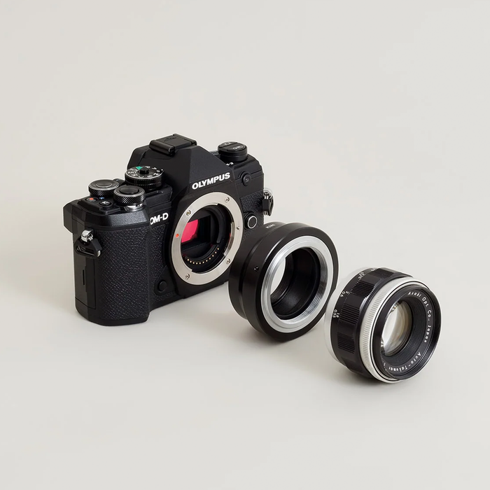 Urth Manual Lens Mount Adapter for M42 Universal Lens to Micro Four Thirds Camera Body