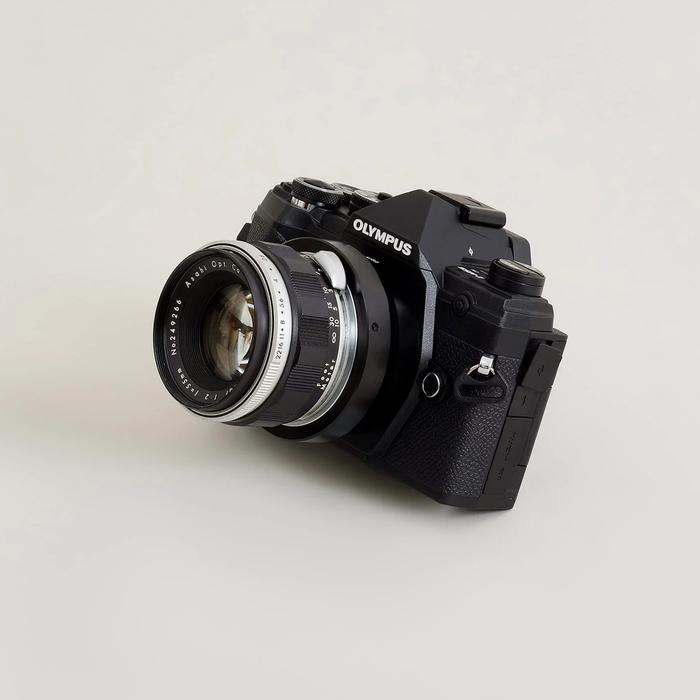 Urth Manual Lens Mount Adapter for M42 Universal Lens to Micro Four Thirds Camera Body