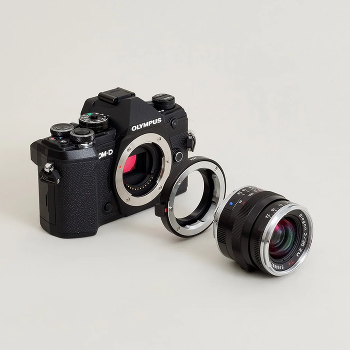 Urth Manual Lens Mount Adapter for Leica M Lens to Micro Four Thirds Camera Body