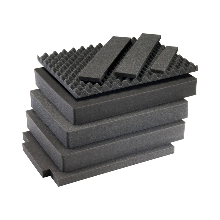 Pelican 1637 Air Case with Pick-N-Pluck Foam & Lid Foam - Black