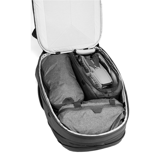 Peak Design Travel 30L Backpack - Black