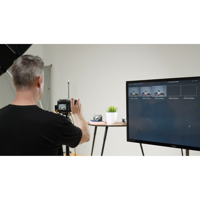 Tether Tools TetherPro USB-C to Right Angle USB-C Pigtail Cable, 20" (50cm) - High-Visibility Orange