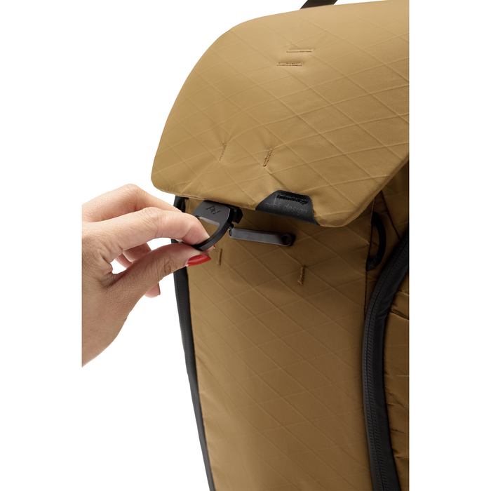Peak Design Everyday 20L Backpack V2 - Coyote