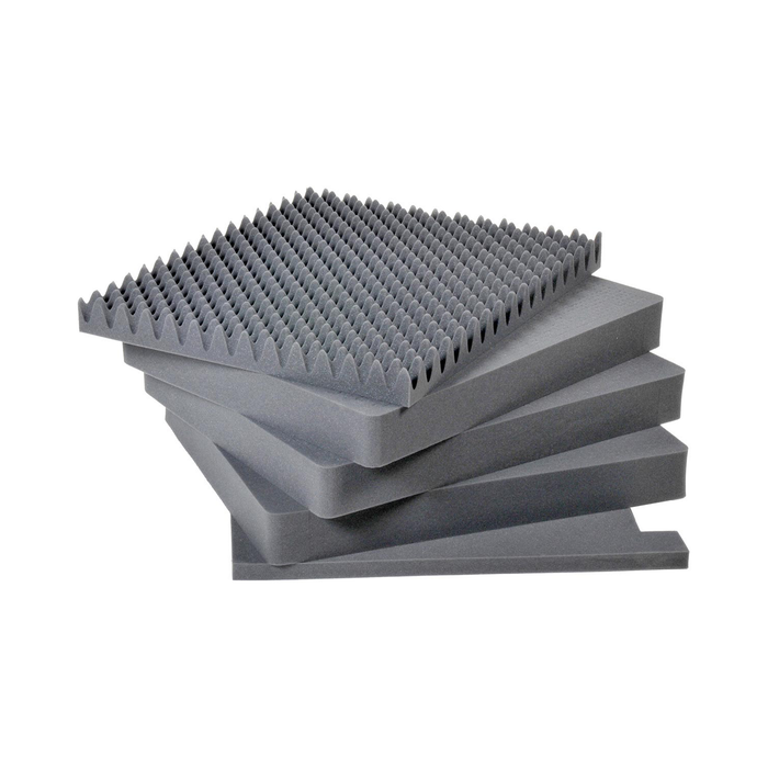 Pelican 1690 Protector Transport Case with Pick-N-Pluck Foam & Lid Foam - Black