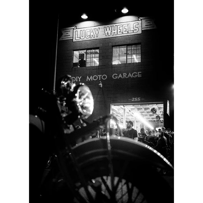 Hoya 82mm Red #25A (HMC) Multi-Coated Glass Filter