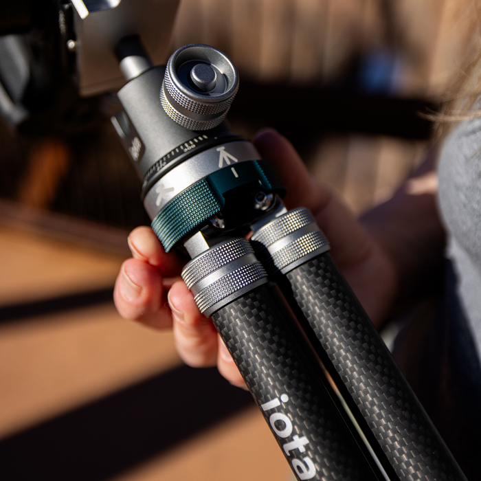 ProMaster 422 Carbon Fiber Tripod Kit