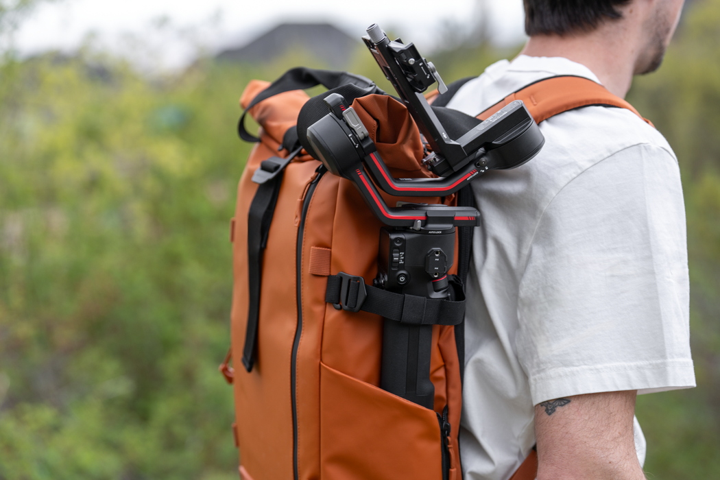 Wandrd PRVKE Photo Bundle 21L Backpack V4 - Sedona Orange