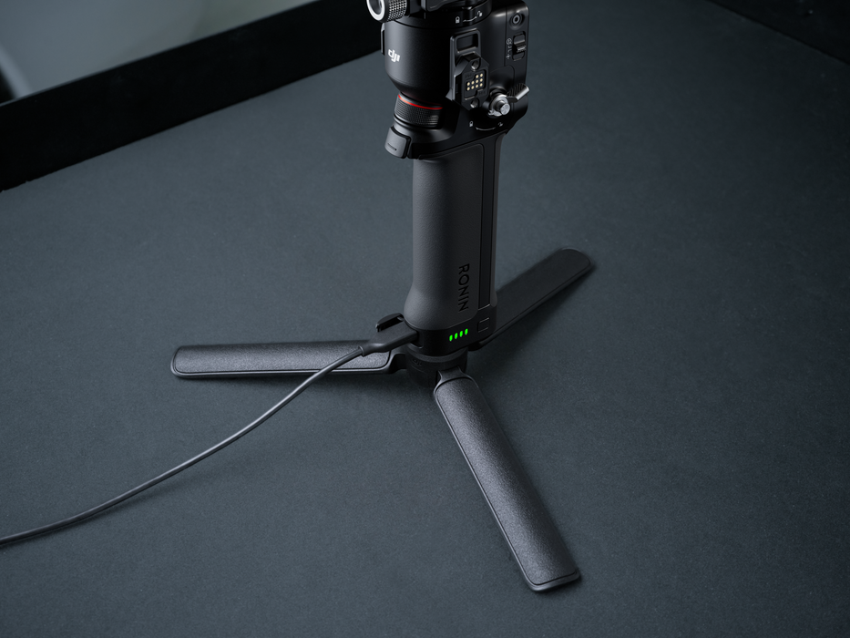 DJI RS 5 Combo Gimbal Stabilizer