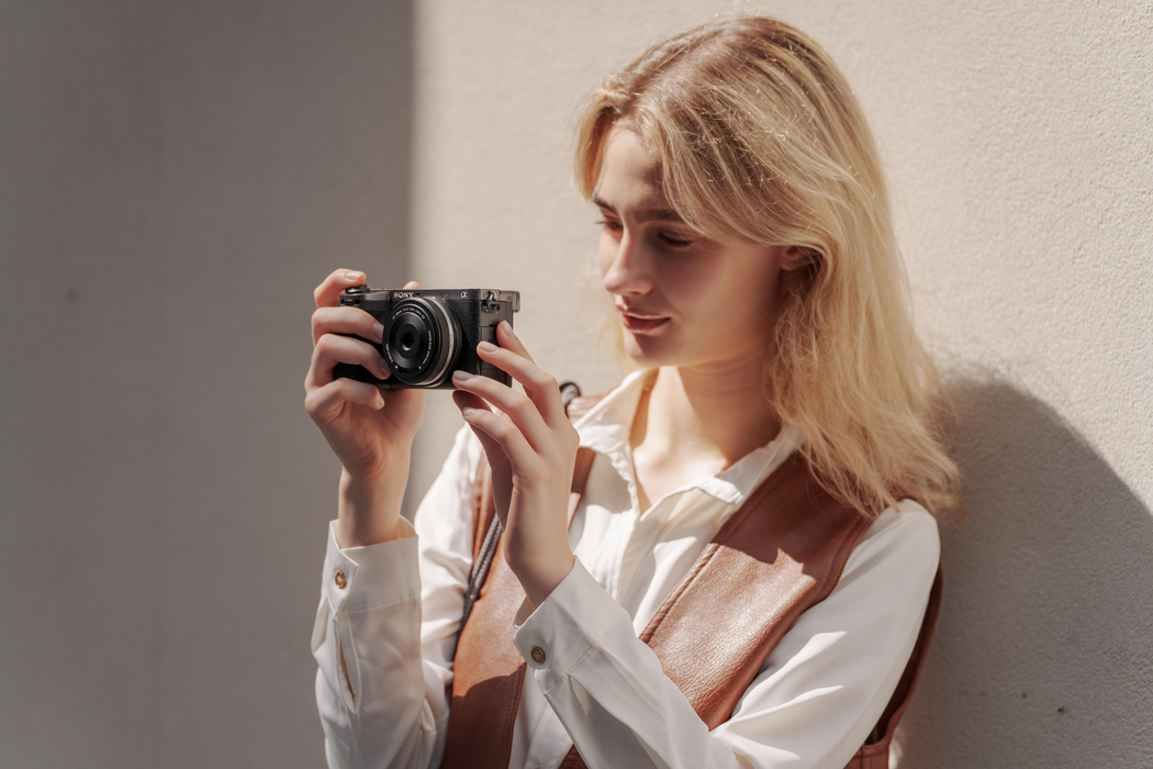 Viltrox AF 28mm f/4.5 Lens for Sony FE-Mount