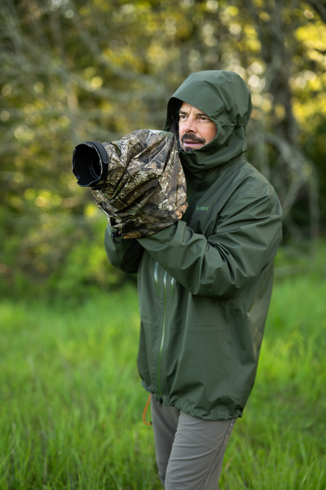 Think Tank Photo Emergency Rain Cover, Small – Realtree APX Camo