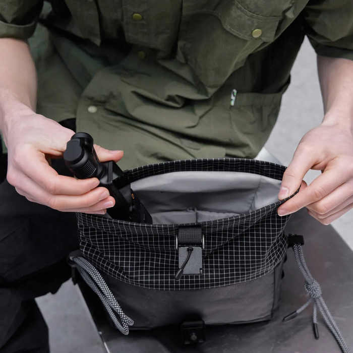VSGO Snipe Urban Series Walk 3L Camera Sling Bag - Black