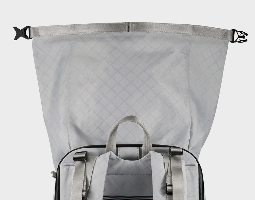 Urth Helios Outdoor 40L Backpack with Core Camera Cube L - Onyx