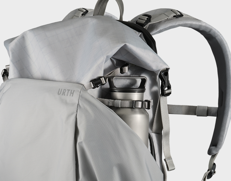 Urth Helios Outdoor 40L Backpack with Core Camera Cube L - Onyx