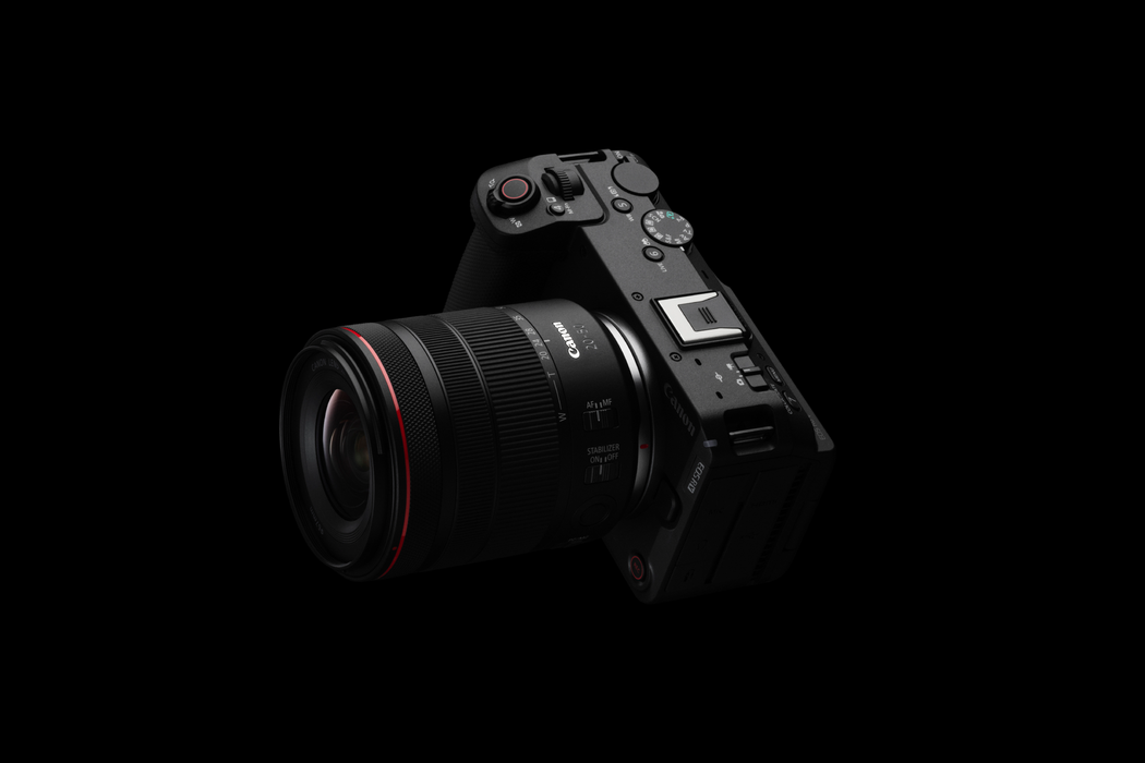 Canon EOS R6 V Mirrorless Camera with RF 20-50mm f/4 L IS USM PZ Lens