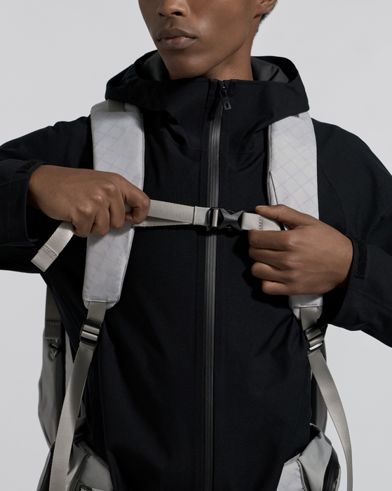 Urth Helios Outdoor 40L Backpack with Core Camera Cube L - Stone