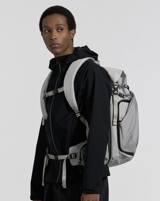 Urth Helios Outdoor 40L Backpack with Core Camera Cube L - Stone