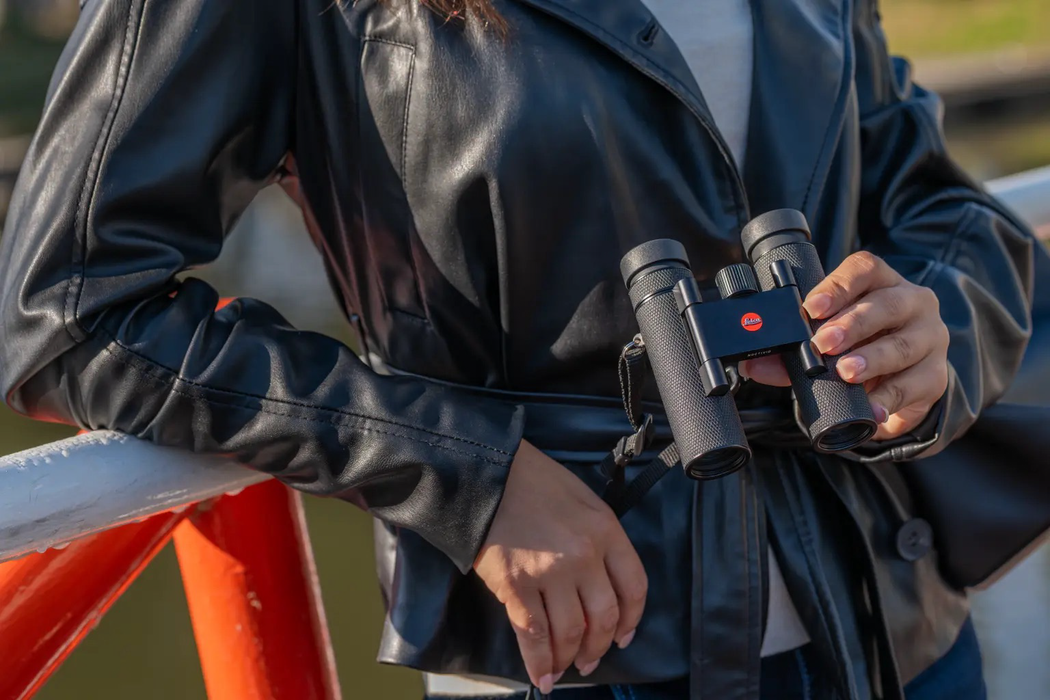 Leica Noctivid Compact 8x25 Binoculars