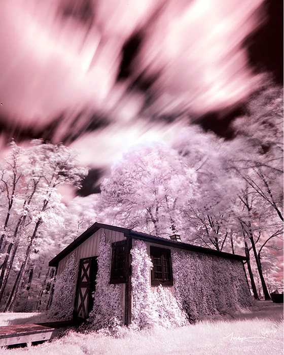 Hoya 77mm R72 Infrared Dark Red Filter