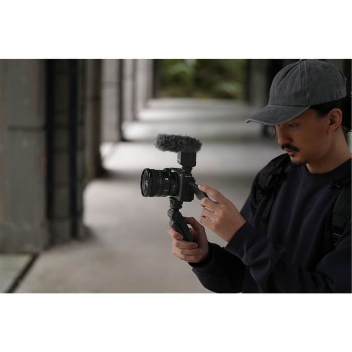 Sony FE 16mm f/1.8 G Lens