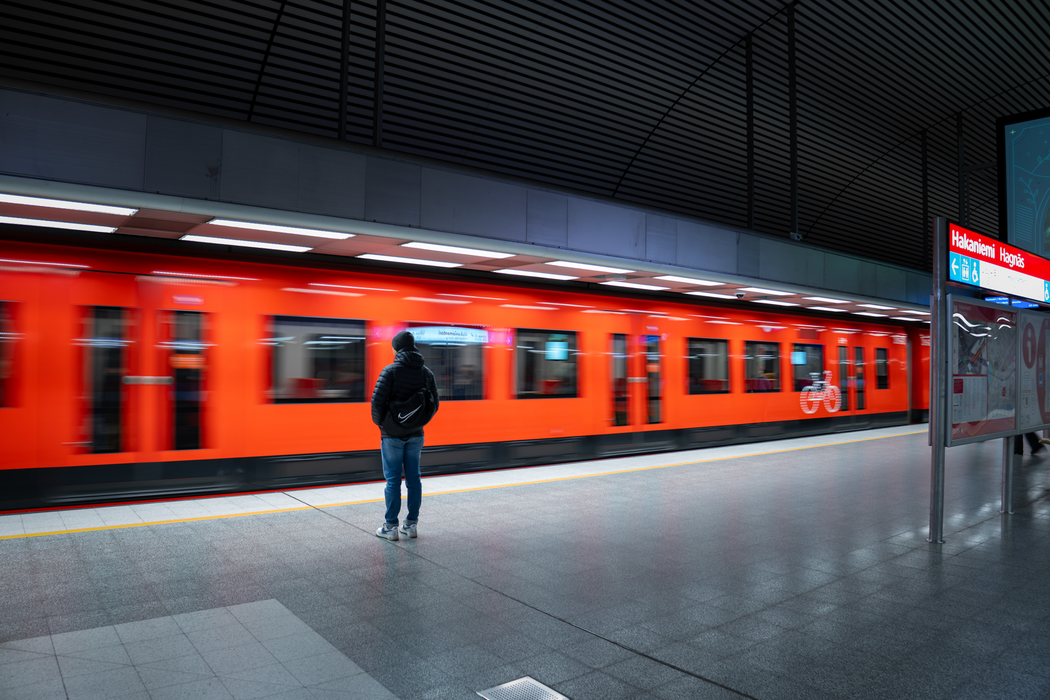 Sigma 15mm f/1.4 DC Contemporary Lens - Sony E Mount