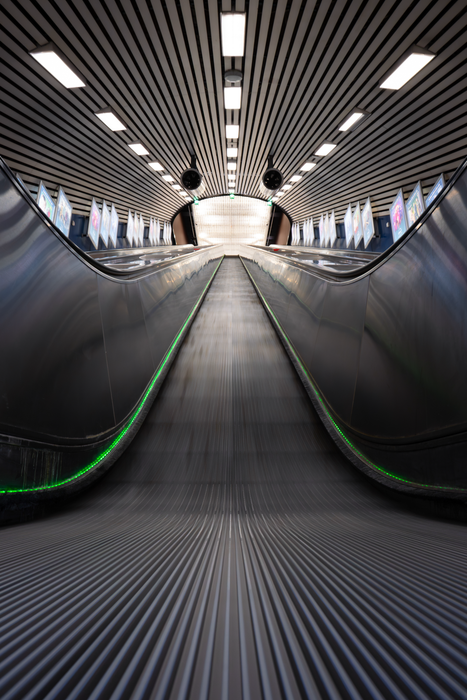 Sigma 15mm f/1.4 DC Contemporary Lens - Sony E Mount