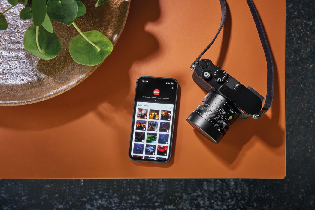 Leica Q3 Digital Compact Camera