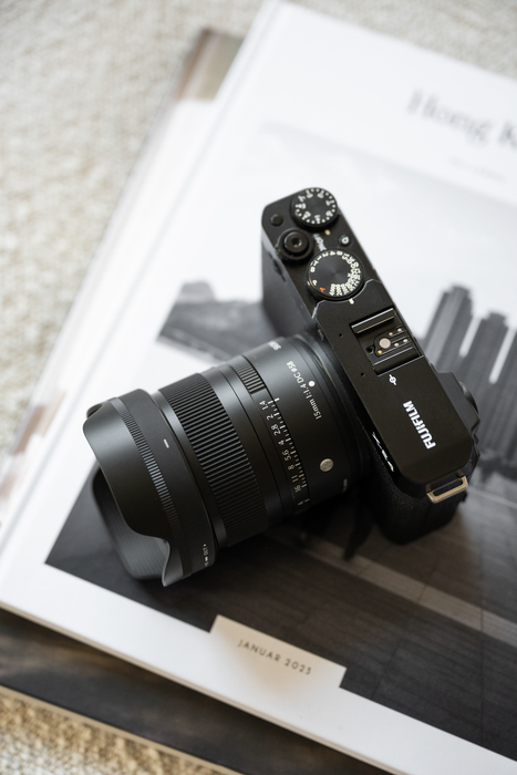 Sigma 15mm f/1.4 DC Contemporary Lens - Fujifilm X Mount