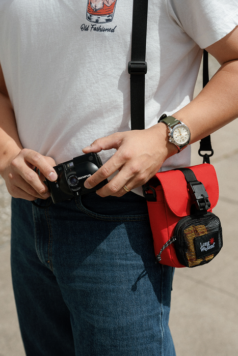 Long Weekend Crossbody Camera Pouch - Chili Red