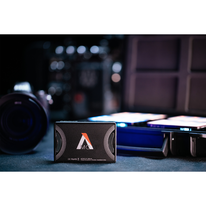 Aputure MC 4-Light Travel Kit with Charging Case